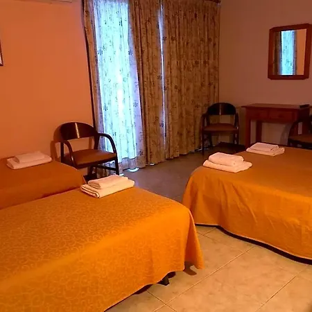 Mercedes Otel 3*