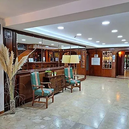 Otel Mercedes Lloret de Mar