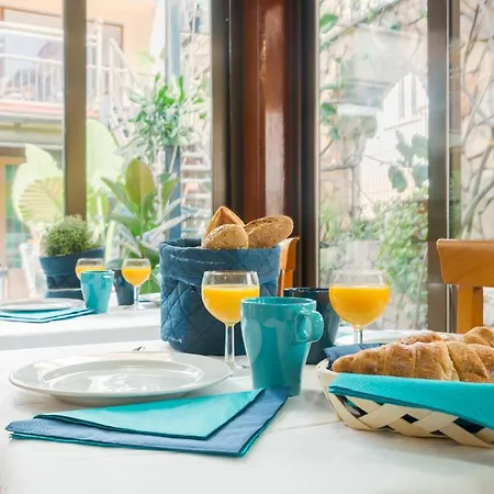 Готель Mercedes 3*