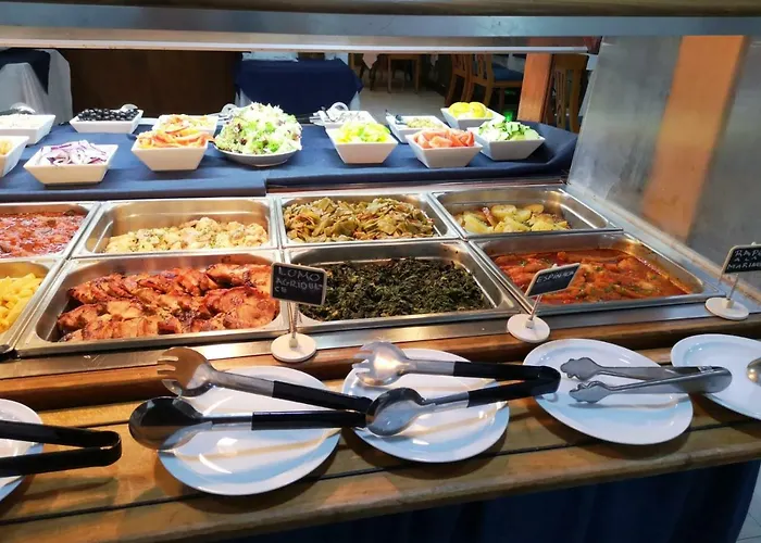 Отель Mercedes 3*